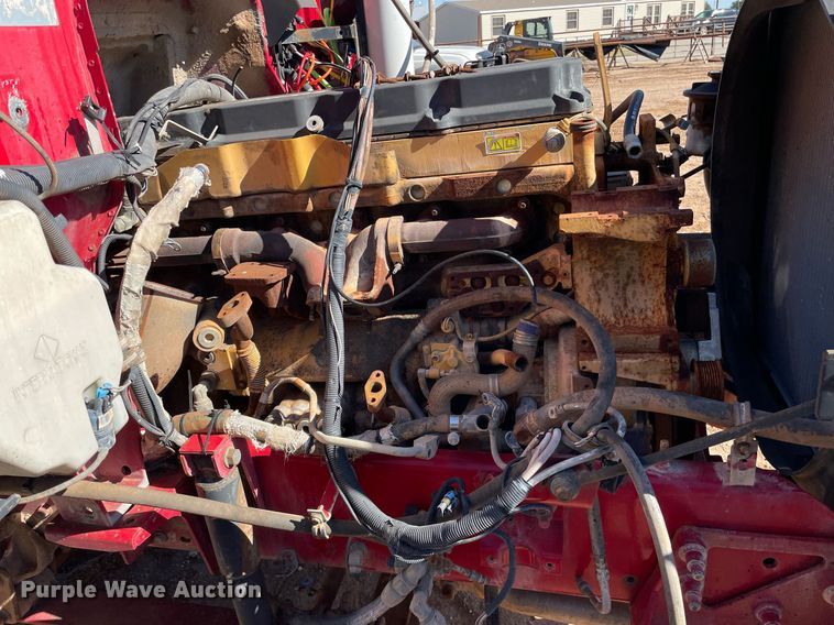 image for item DI3641 2005 International 9200i  semi truck