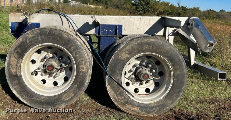 image for item DJ6436 Tandem rear axle assembly