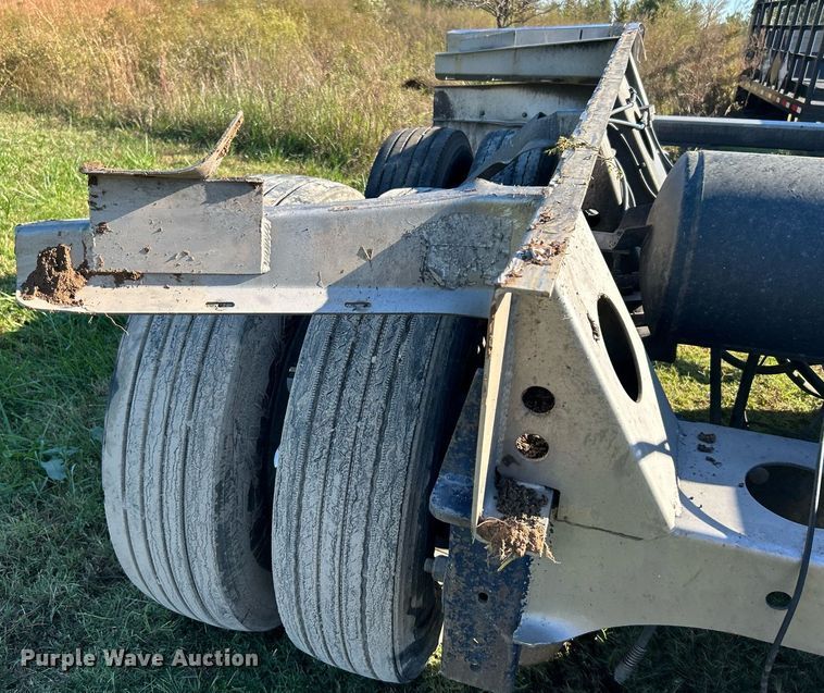 image for item DJ6436 Tandem rear axle assembly