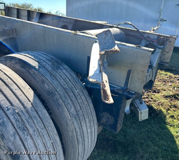 image for item DJ6436 Tandem rear axle assembly