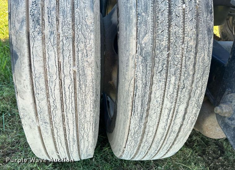 image for item DJ6436 Tandem rear axle assembly