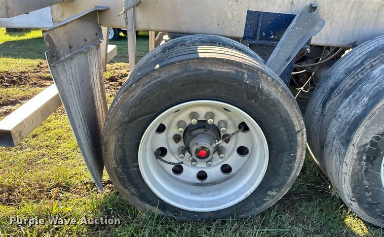 image for item DJ6436 Tandem rear axle assembly