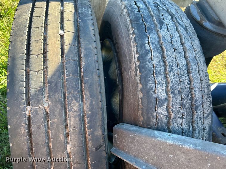 image for item DJ6436 Tandem rear axle assembly