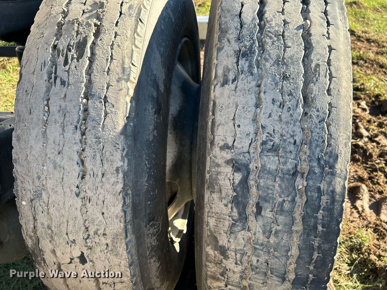 image for item DJ6436 Tandem rear axle assembly