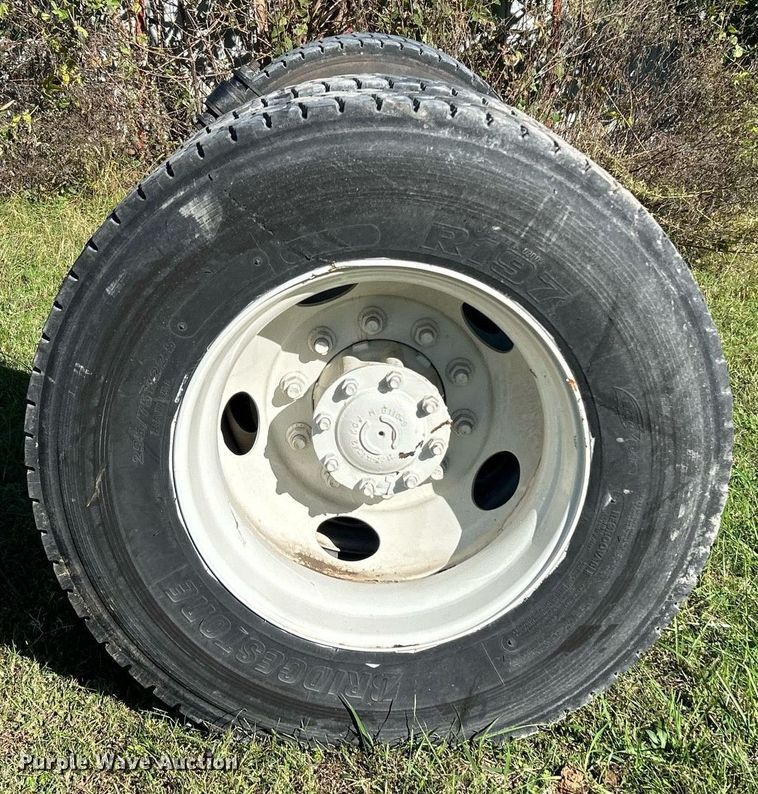 image for item DJ6439 Rear axle assembly