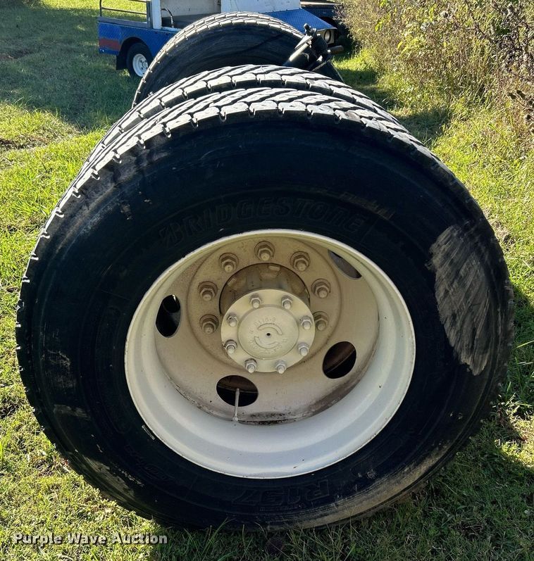 image for item DJ6439 Rear axle assembly