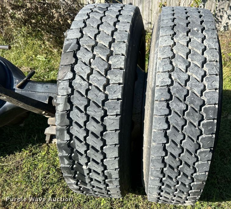 image for item DJ6439 Rear axle assembly