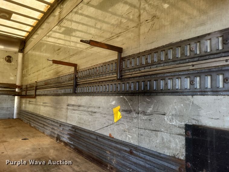 image for item DK1171 2005 International 4400  box truck