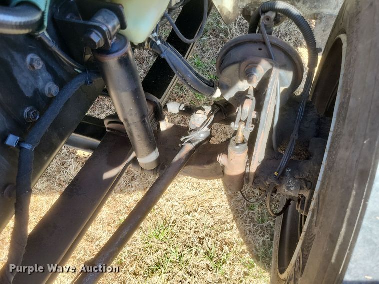 image for item DK1171 2005 International 4400  box truck