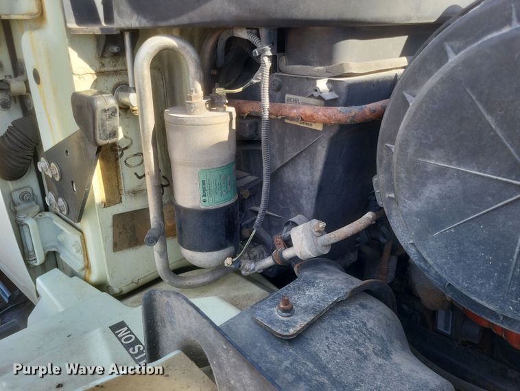 image for item DK1171 2005 International 4400  box truck