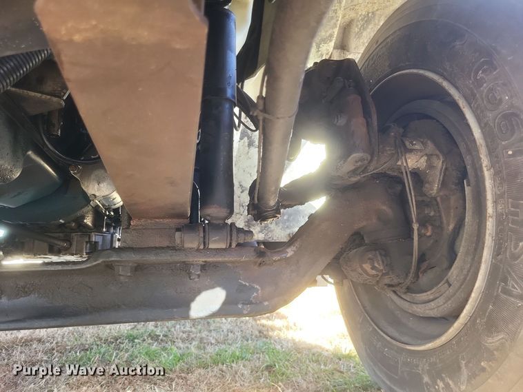 image for item DK1171 2005 International 4400  box truck