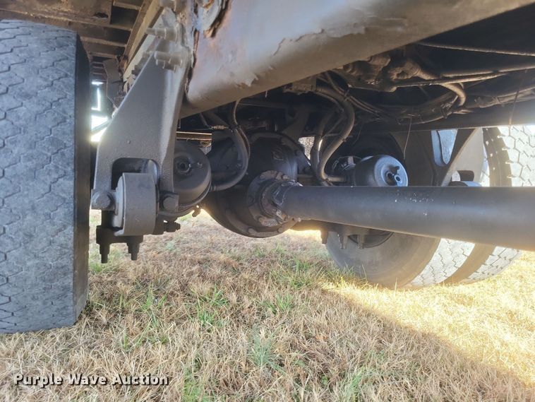 image for item DK1171 2005 International 4400  box truck