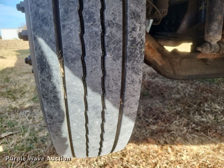 image for item DK1171 2005 International 4400  box truck