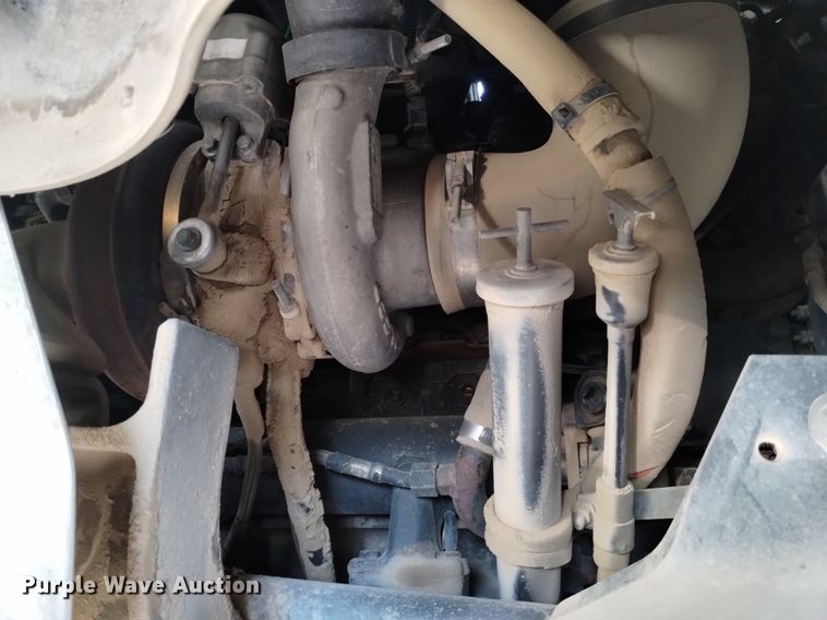 image for item DK8860 2003 International 8600  semi truck