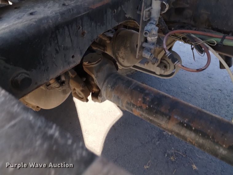 image for item DK8860 2003 International 8600  semi truck