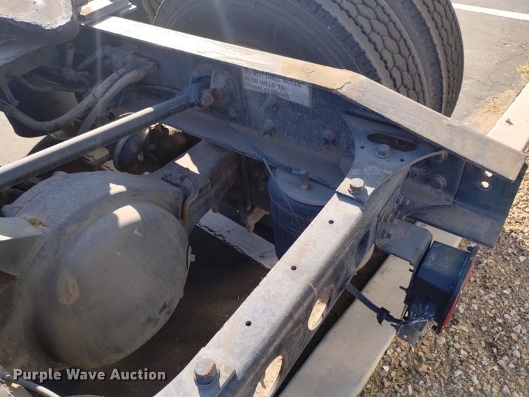 image for item DK8860 2003 International 8600  semi truck