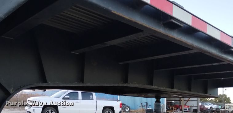 image for item DK8877 2003 Transcraft DTL-2100  drop deck equipment trailer