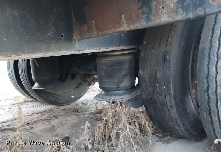 image for item DK8877 2003 Transcraft DTL-2100  drop deck equipment trailer