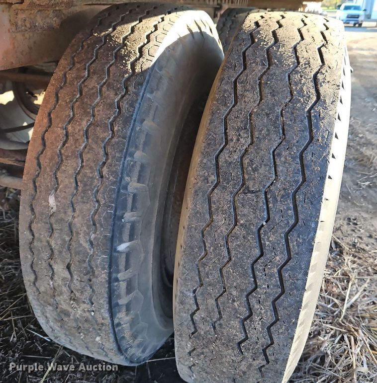 image for item DN7049 1973 Highway 901-404-SP  dry van trailer