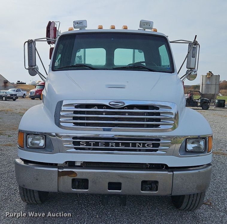 image for item DN7062 2006 Sterling Acterra  utility / service truck