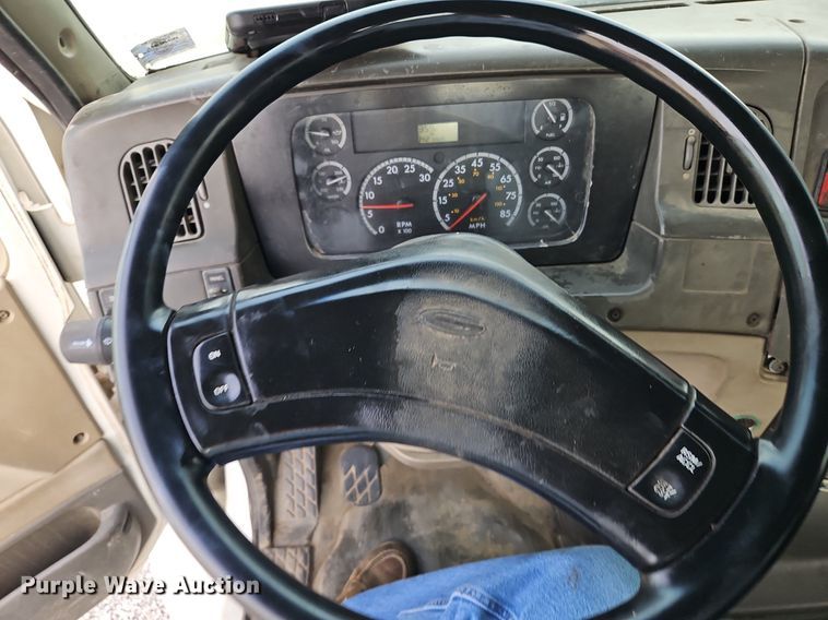 image for item DN7062 2006 Sterling Acterra  utility / service truck