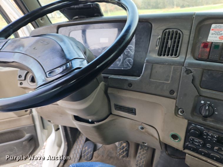 image for item DN7062 2006 Sterling Acterra  utility / service truck