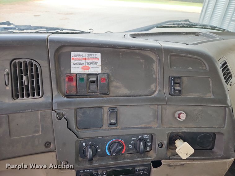 image for item DN7062 2006 Sterling Acterra  utility / service truck