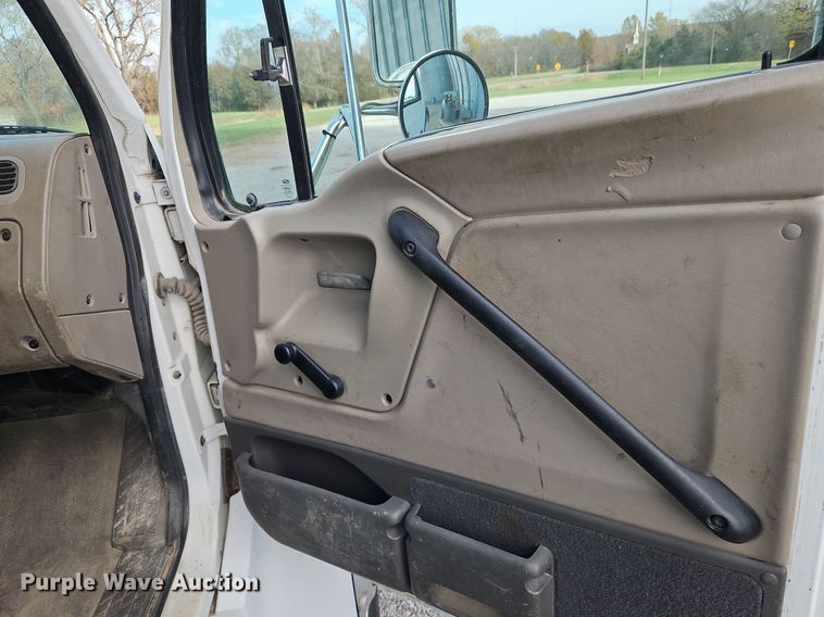 image for item DN7062 2006 Sterling Acterra  utility / service truck