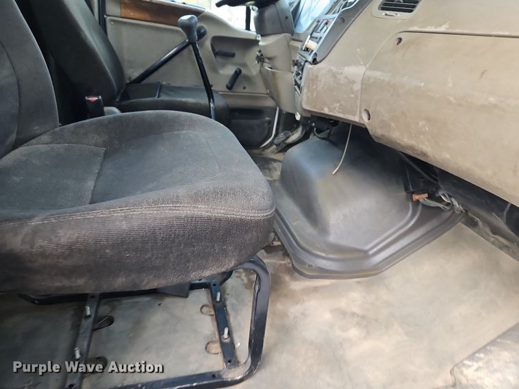 image for item DN7062 2006 Sterling Acterra  utility / service truck