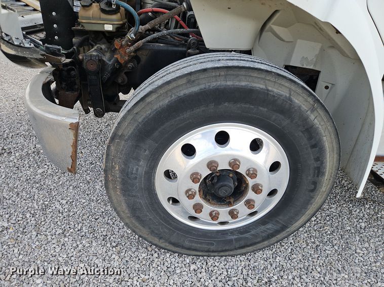 image for item DN7062 2006 Sterling Acterra  utility / service truck