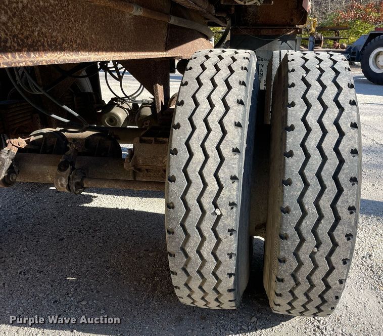 image for item DP0219 1999 Dierzen  end dump trailer