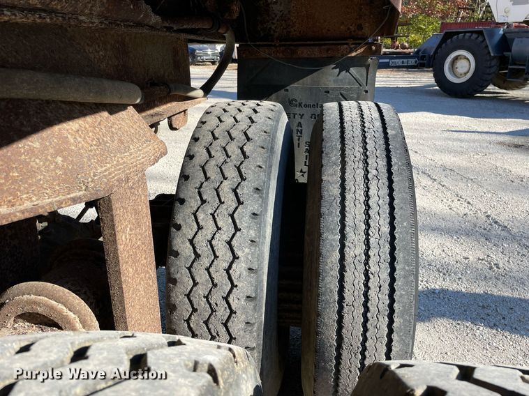 image for item DP0219 1999 Dierzen  end dump trailer