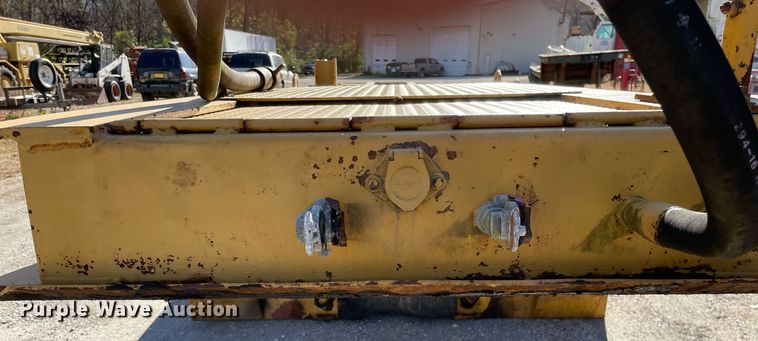 image for item DP0227 1991 Trail King TM100MDG-483  lowboy equipment trailer