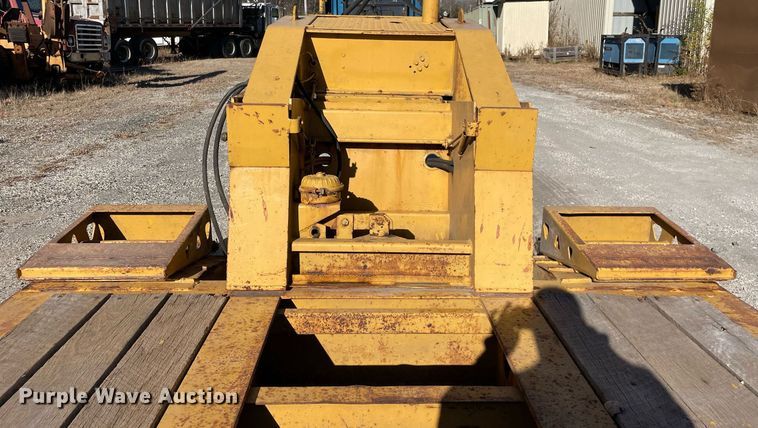 image for item DP0227 1991 Trail King TM100MDG-483  lowboy equipment trailer