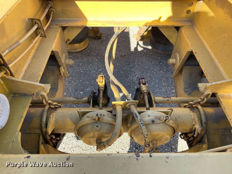 image for item DP0227 1991 Trail King TM100MDG-483  lowboy equipment trailer