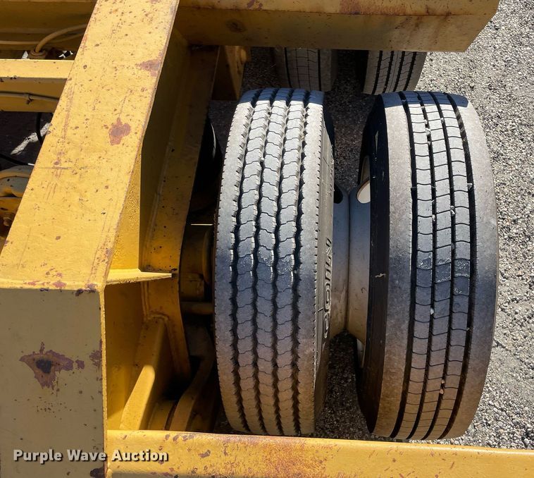 image for item DP0227 1991 Trail King TM100MDG-483  lowboy equipment trailer