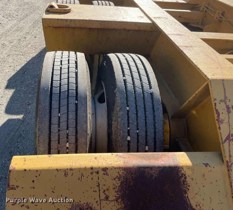 image for item DP0227 1991 Trail King TM100MDG-483  lowboy equipment trailer