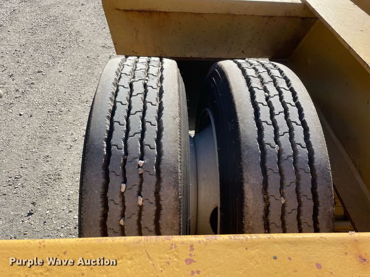 image for item DP0227 1991 Trail King TM100MDG-483  lowboy equipment trailer