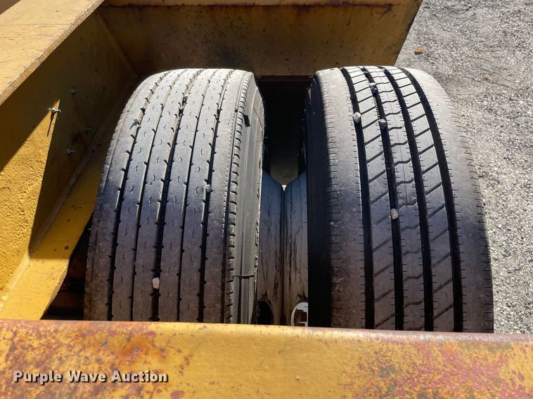 image for item DP0227 1991 Trail King TM100MDG-483  lowboy equipment trailer