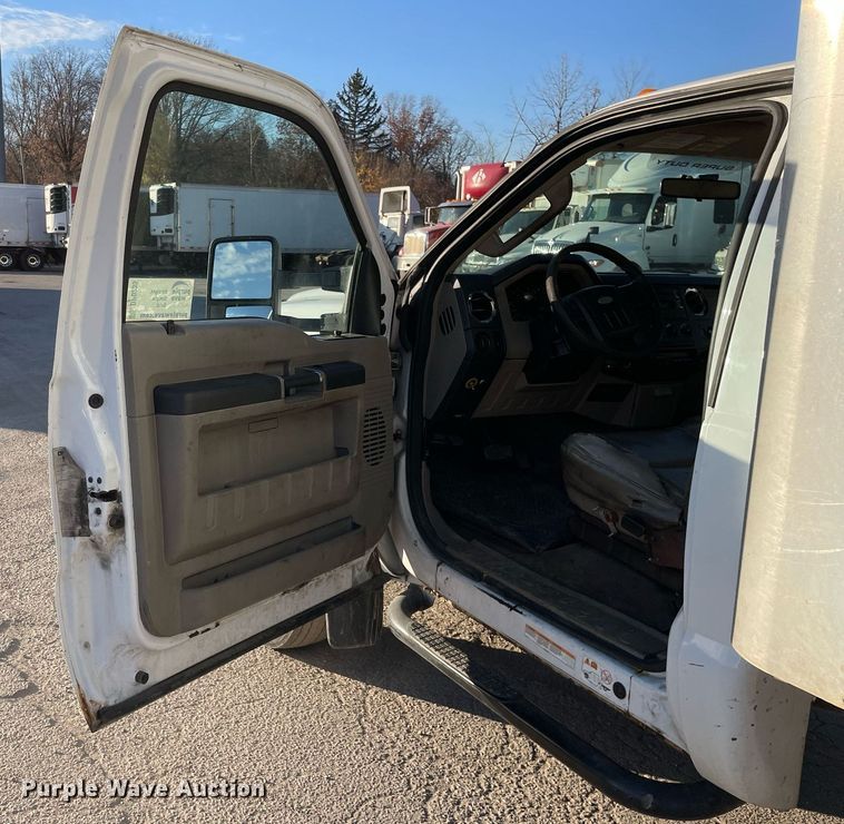 image for item DP0235 2010 Ford F550  box truck