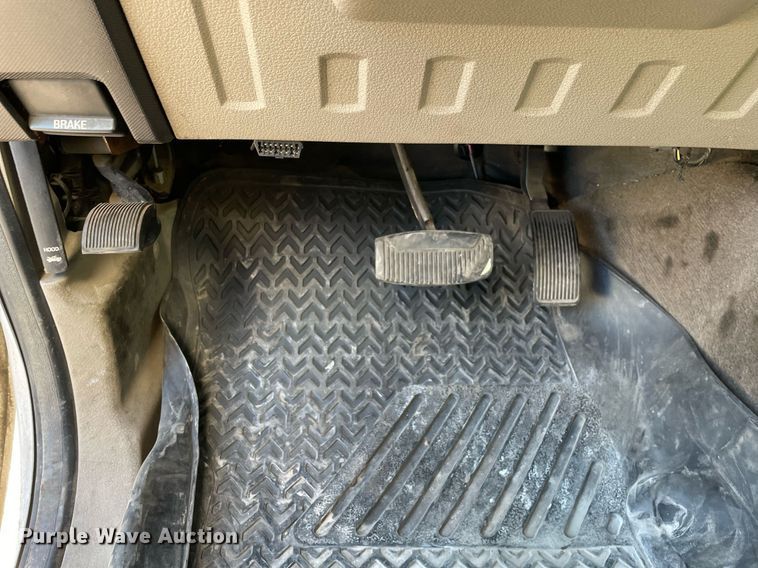 image for item DP0235 2010 Ford F550  box truck