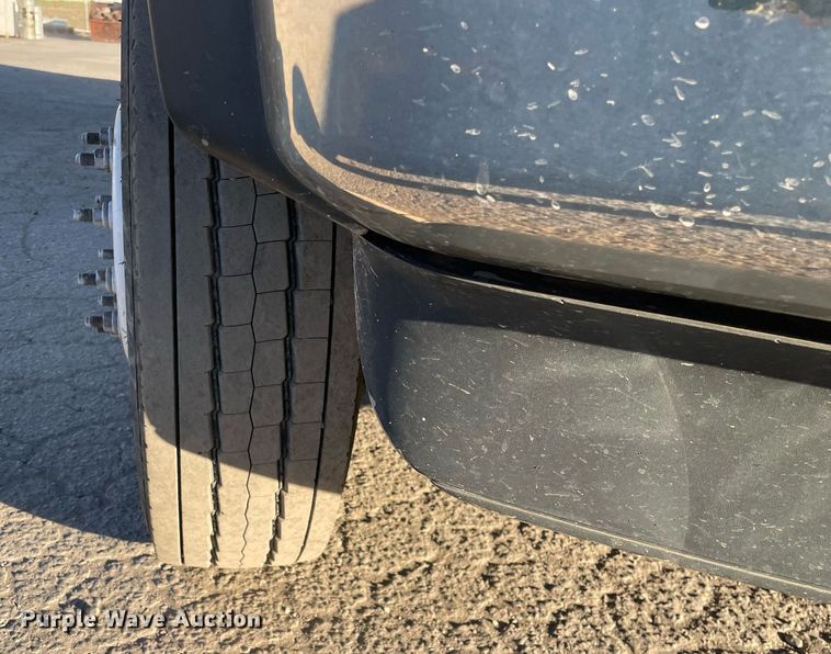 image for item DP0235 2010 Ford F550  box truck