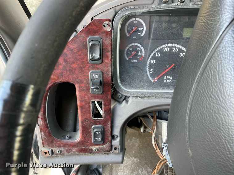 image for item DP0236 2012 Freightliner M2 Business Class  box truck