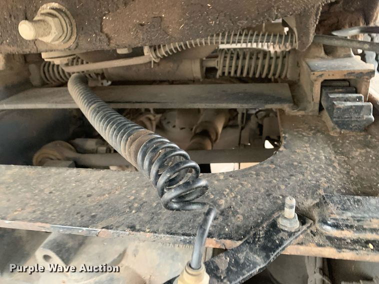 image for item DP8727 2013 Mack CHU613  semi truck