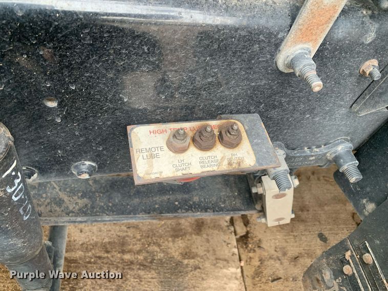 image for item DP8727 2013 Mack CHU613  semi truck