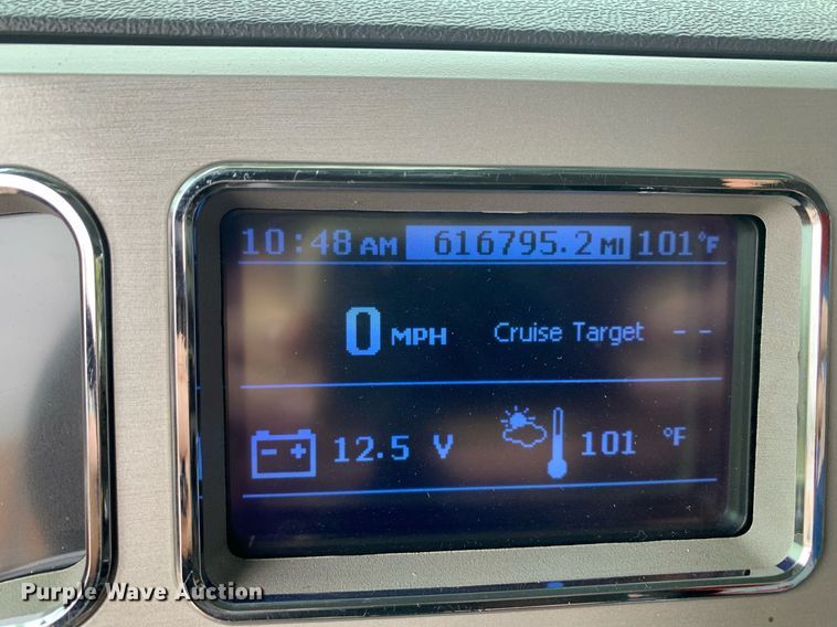 image for item DP8727 2013 Mack CHU613  semi truck