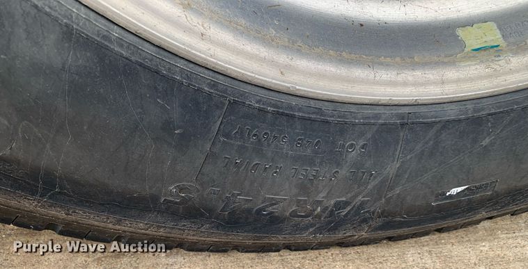 image for item DP8727 2013 Mack CHU613  semi truck