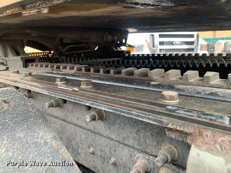 image for item DP8728 2007 Mack CL733  semi truck