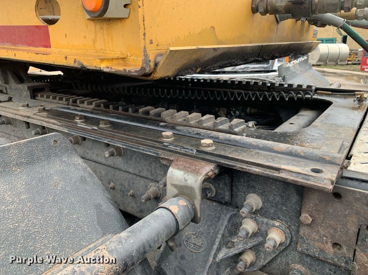 image for item DP8728 2007 Mack CL733  semi truck