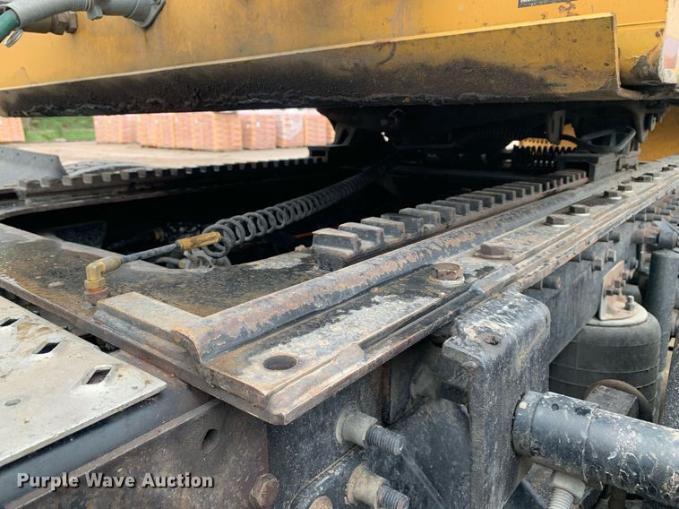 image for item DP8728 2007 Mack CL733  semi truck